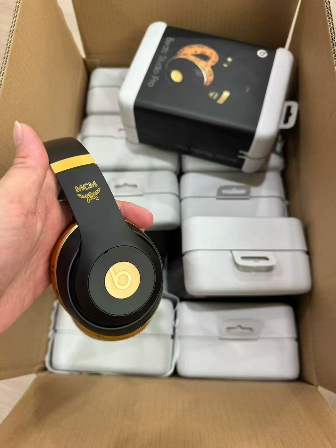 Beats studio Pro MCM