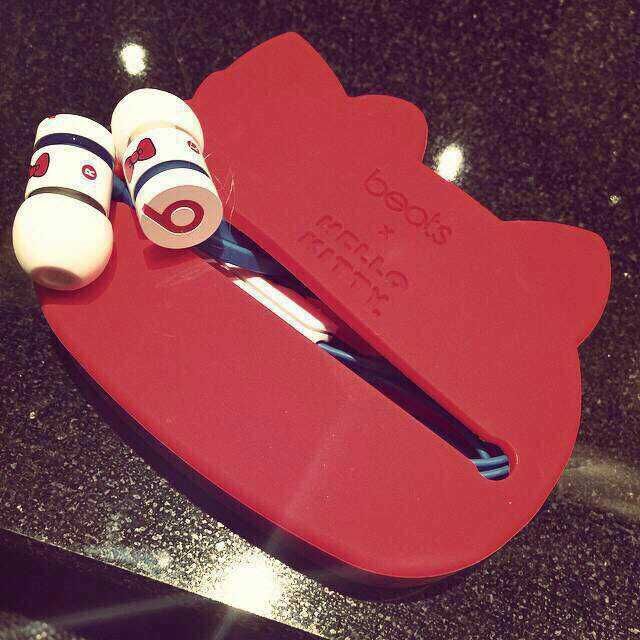 urBeats Hello Kitty Special Edition